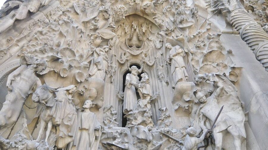 Barcelona: Sagrada Familia & Montserrat Full-Day with Pickup - Entering Sagrada Familia with less waiting
