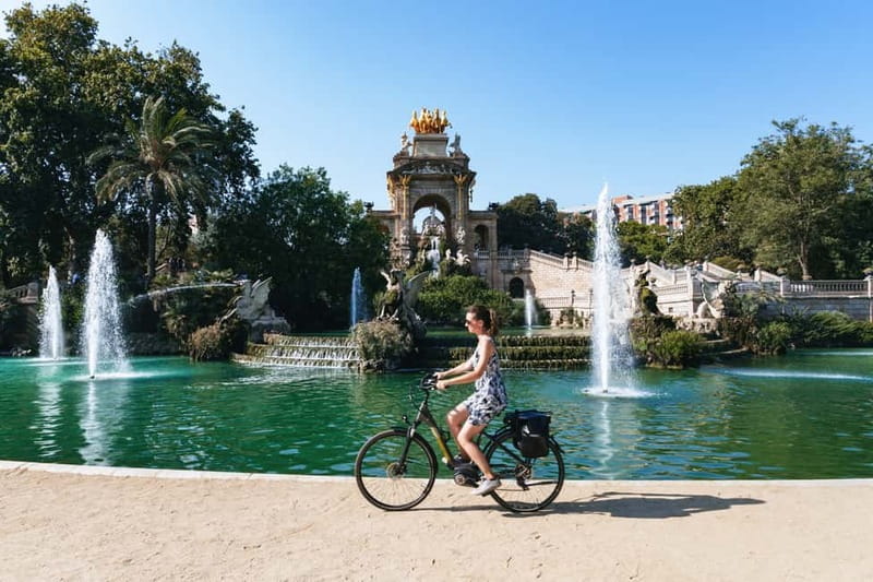 Barcelona: Sagrada Familia or Coastal City Sights by eBike - Regular bike or e-bike?