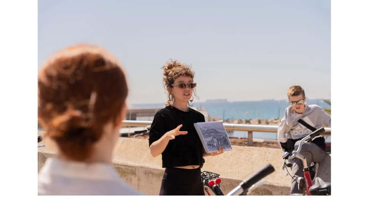 Barcelona: Sagrada Familia or Coastal City Sights by eBike - Getting started in the old city