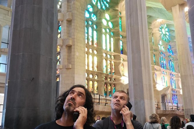 Barcelona: Sagrada Familia, Park Guell & Tapas Private Tour - Stories in the Gothic Quarter