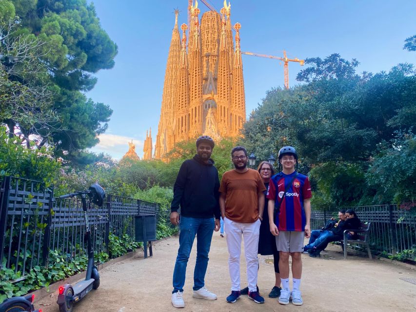 Barcelona: Sagrada Familia Private E-Scooter Tour - Barceloneta, Olympic Port, and the waterfront