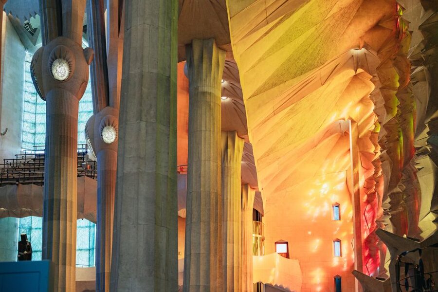 Barcelona: Sagrada Familia Skip-the-Line Entry Ticket & Tour - What $67 buys you, and who gets the best value