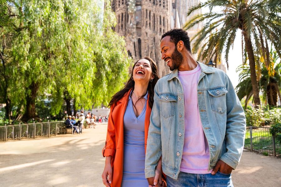 Barcelona: Sagrada Familia Skip-the-Line Guided Tour - Why a guide helps at Sagrada Familia