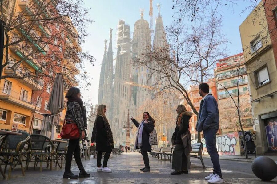 Barcelona: Sagrada Familia Skip The Line Insider Guided Tour - Booking and Timing Tips