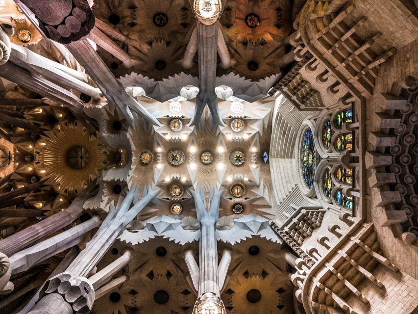 Barcelona: Sagrada Família Skip the Line Tour & Entry Ticket - The Passion façade and the building’s changing story