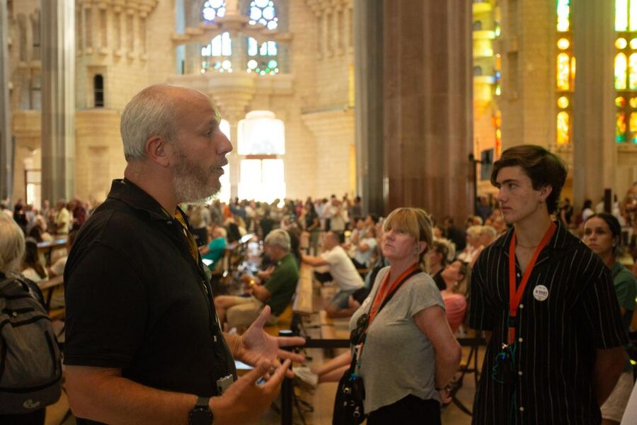 Barcelona: Sagrada Familia Small Group Guided Tour - What is not included: towers and transportation