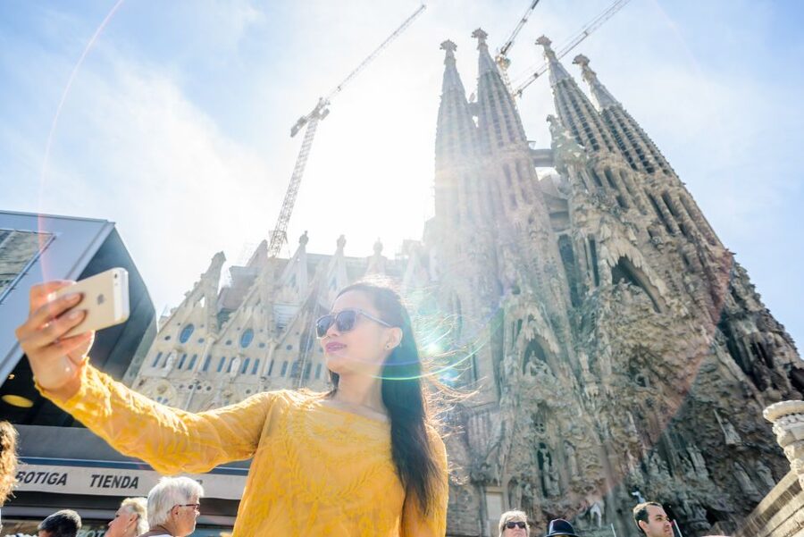 Barcelona: Sagrada Familia Tour & Optional Tower Visit - The tower visit and Barcelona views