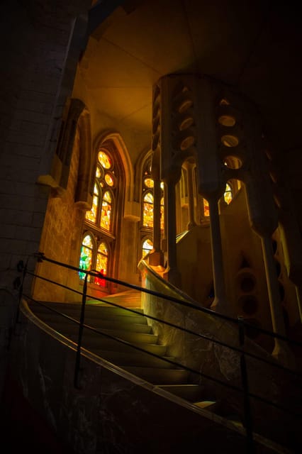 Barcelona: Sagrada Familia Tour with Optional Extras - The guides and the pace of the visit