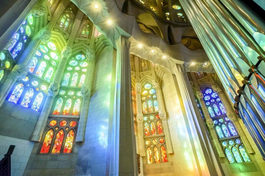 Barcelona: Sagrada Familia Tour with Optional Tower Access - What the guides do best, and where the tour can falter