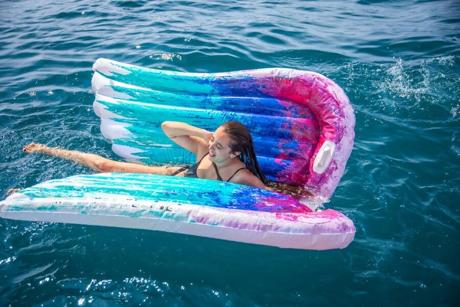 Barcelona: Sailboat Tour with Swimming, Snacks and Drinks - Why a sailboat is a smart break from Barcelona’s streets