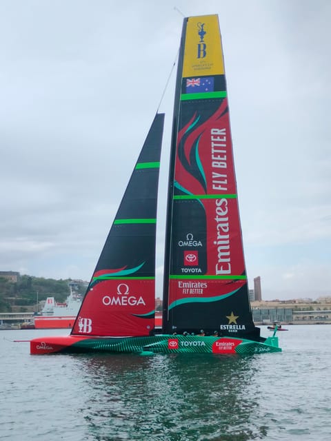 Barcelona: Sailing tour - Who will enjoy this most