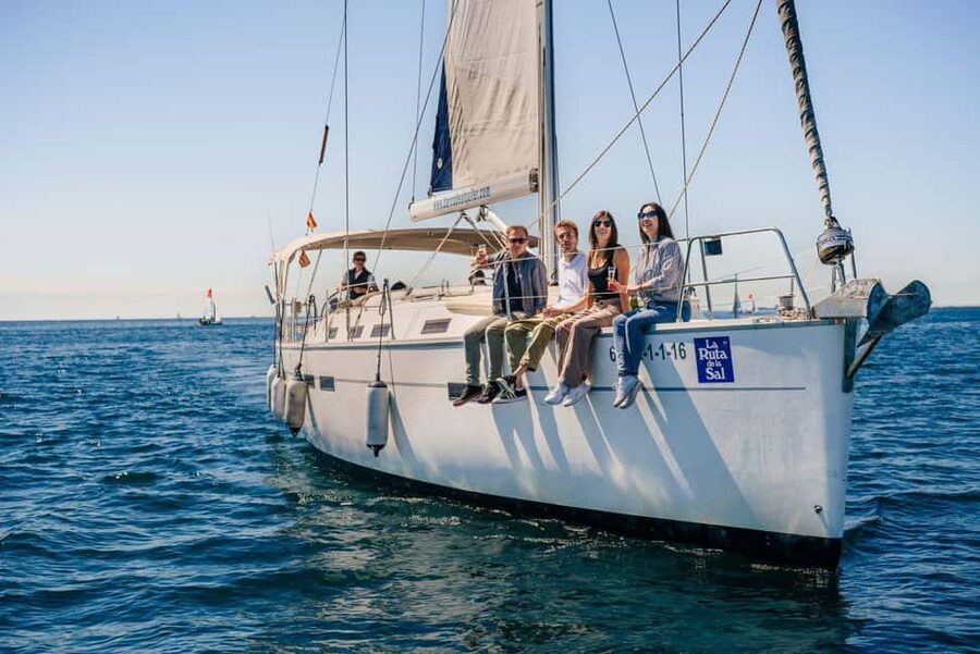Barcelona: Sailing tour with drinks and aperitve - What this trip is, and what it is not