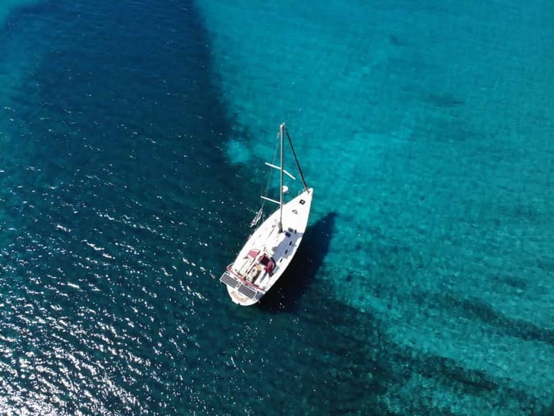 Barcelona: Sailing tours con capitán local, bebidas y snacks - Who will enjoy this most