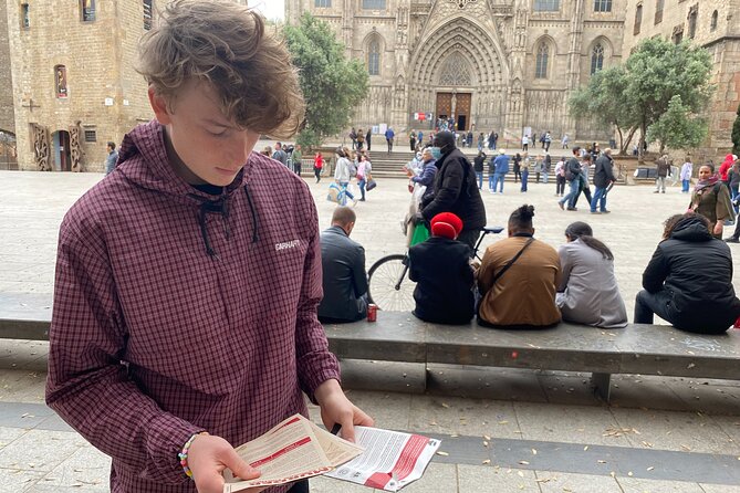 Barcelona Self-Guided Murder Mystery Tour by the Cathedral of Barcelona - Is two hours enough time?