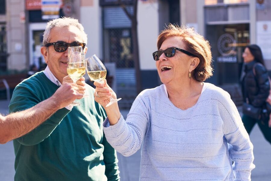 Barcelona: Sommelier-Led Food & Wine Tasting Tour - First stop: a restaurant, a Spanish wine, and tapas