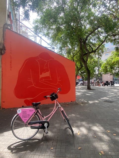 Barcelona | Street Art Bike tour - Passeig de Gràcia, Casa Batlló, and Casa Milà