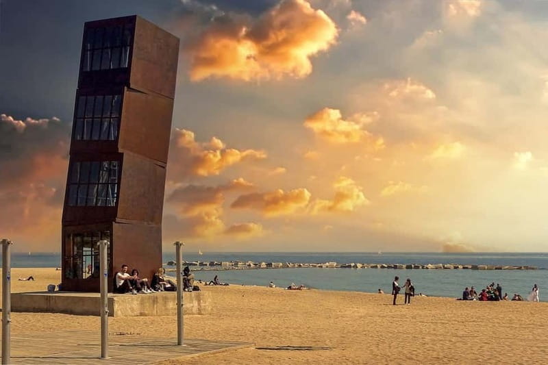 Barcelona: Sunrise & Sunset Paddle Surf Experience - Who will enjoy this most