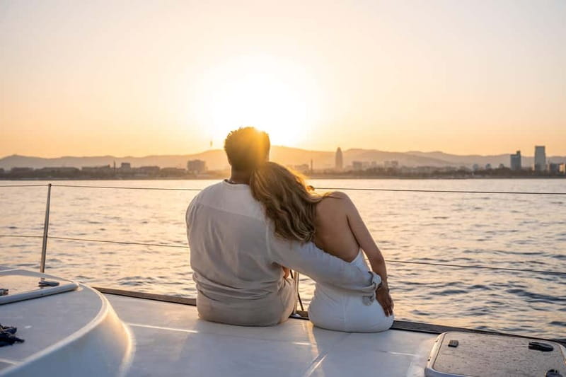 Barcelona: Sunset Catamaran Cruise with Wine and Tapa - Wine, cava, and a simple Mediterranean bite
