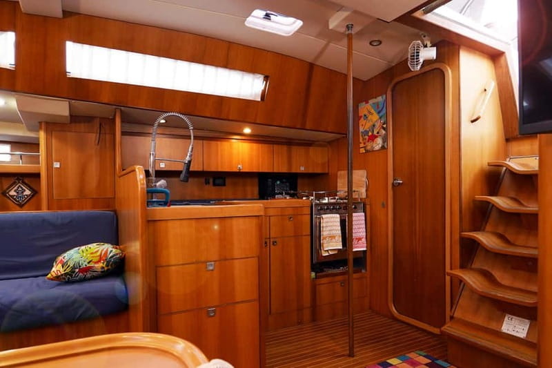 Barcelona: Sunset or Afternoon Yacht Cruise with Drinks - Afternoon sailing or sunset cruise?