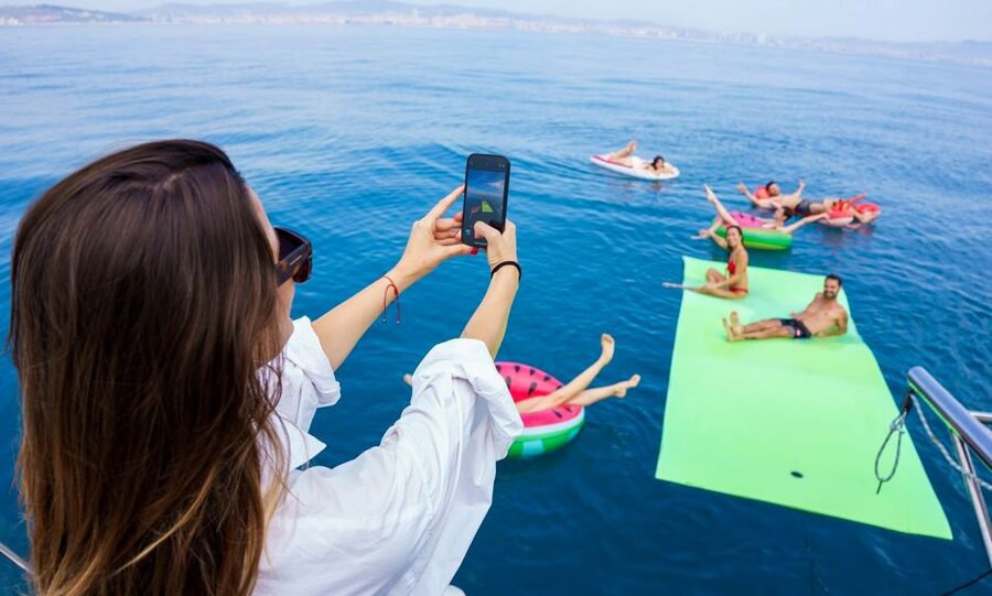 Barcelona: Sunset or Day Catamaran Cruise with Tapa & Drink - Key points at a glance