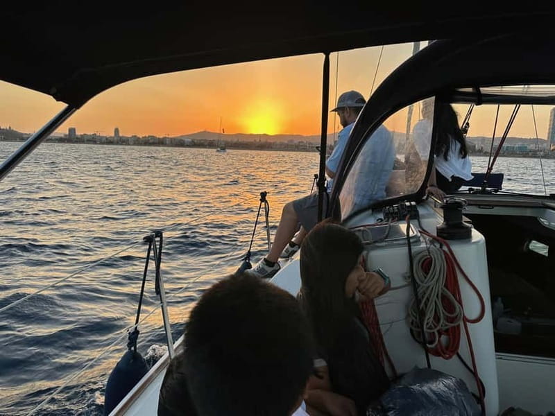 Barcelona: Sunset Sailboat Cruise with Open Bar and Snacks - FAQ