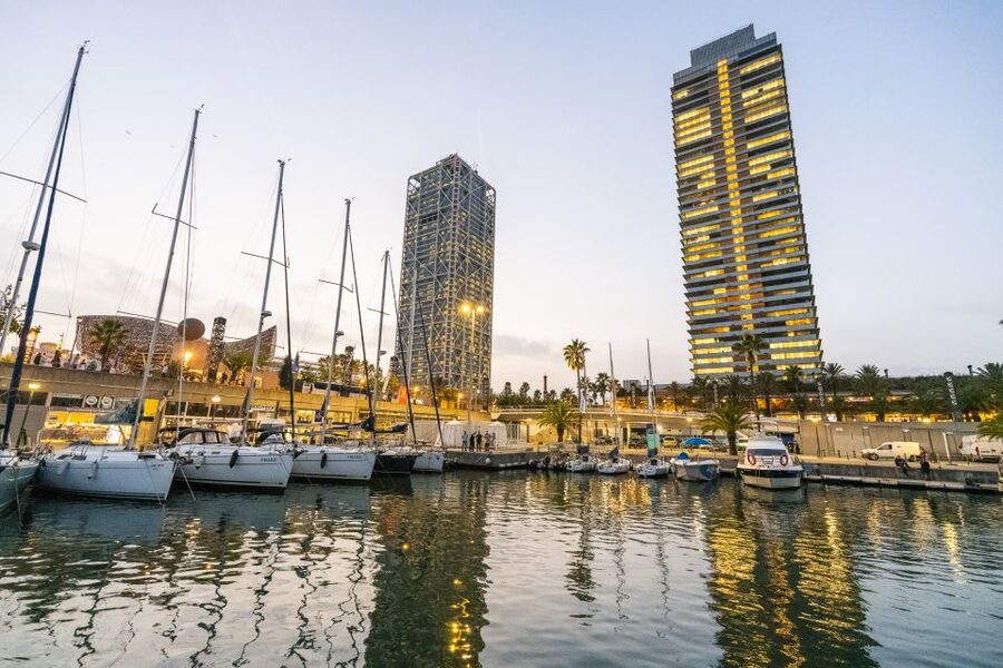 Barcelona Sunset Sailing with Gin Tonic Workshop Option - Practical details before you book