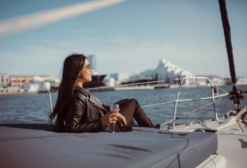 Barcelona: Sunset Skyline Cruise with Cava and Snacks - Getting to the upper deck safely