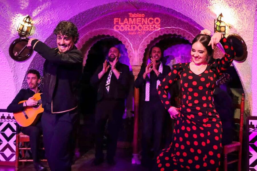 Barcelona: Tablao Flamenco Cordobes Show and Drink in Rambla - Final decision: book the show or add the food?