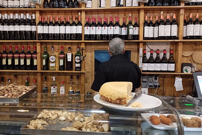 Barcelona tailored tapas & drinks tour with a native guide - Who should book this private tapas walk