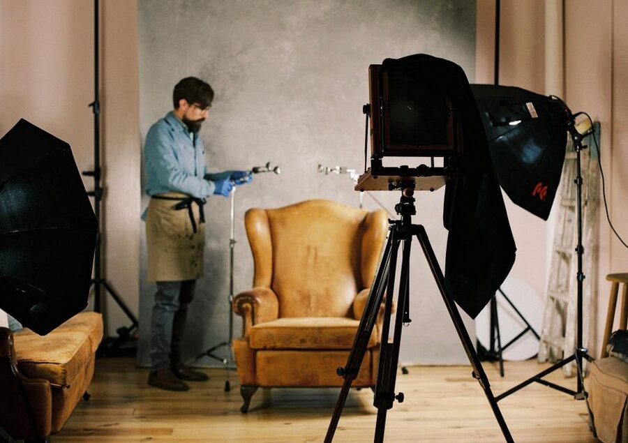 Barcelona: Take your portrait with a 19th century process - Who will enjoy this experience most?