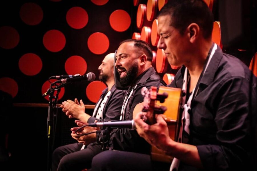 Barcelona: Tapas and Flamenco Experience - Flamenco first, dinner later