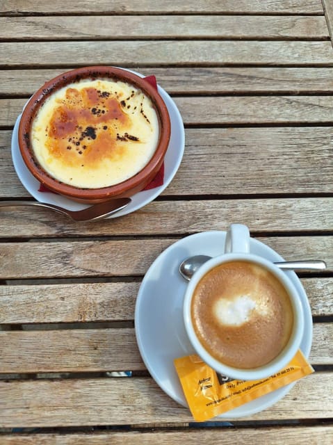 Barcelona: Tapas and Pintxos Tour with Crema Catalana - A guide who shapes the evening
