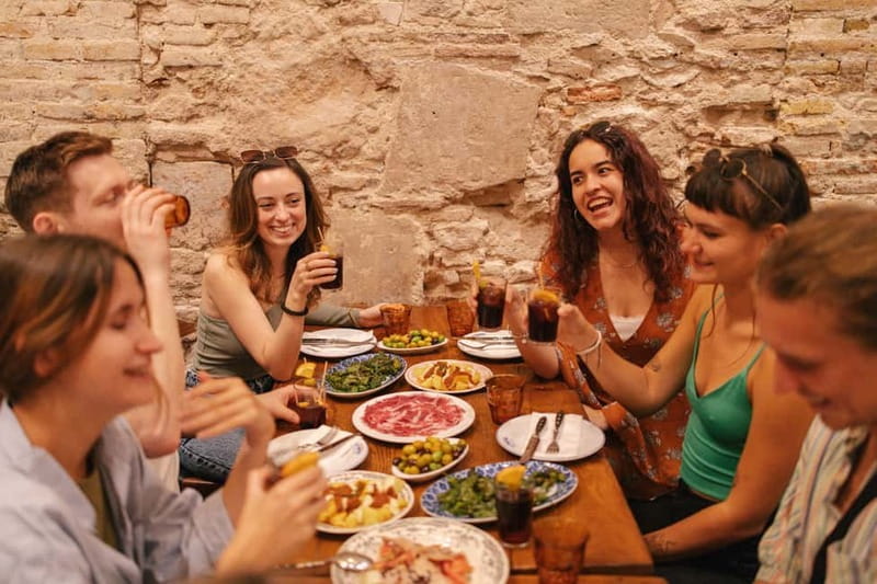 Barcelona: Tapas Food Crawl Walking Tour with Tastings - Key points at a glance