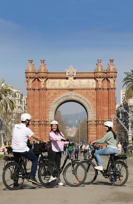 Barcelona: Tapas Tasting Tour by Regular Bike or E-Bike - From the Historical Port to Barceloneta Beach