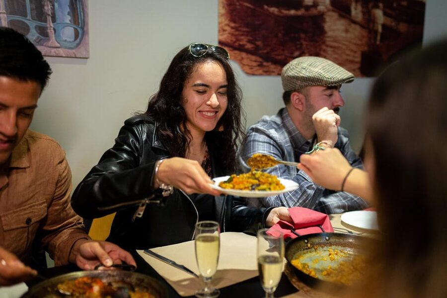 Barcelona: Tapas Tour with Food Tastings and Drinks - Starting at Plaça d’Antonio López