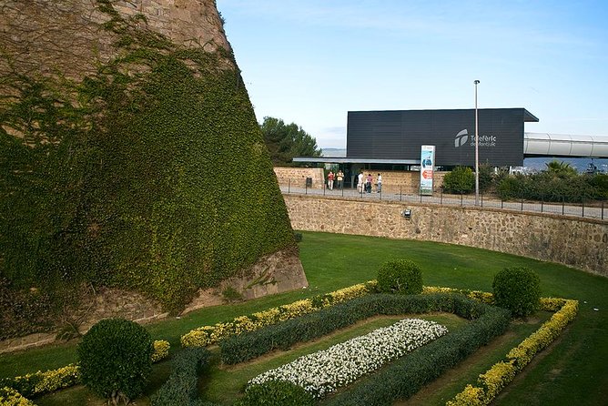 Barcelona: Teleferic de Montjuic Admission Ticket - Queues, tickets, and timing