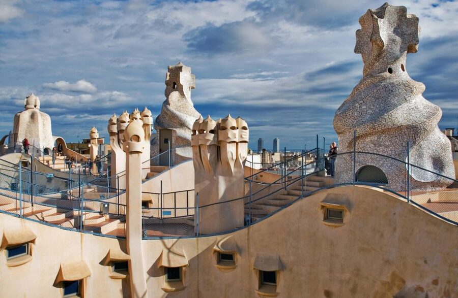 Barcelona: The Genuis of Gaudi & Modernist Architects Tour - Starting at Sagrada Família, Barcelona’s great work in progress