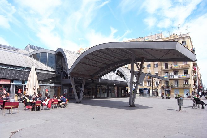 Barcelona & The Sea. Regular Tour - Plaça Nova and the Roman foundations