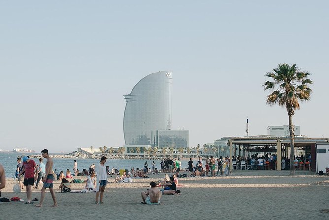 Barcelona & The Sea. Regular Tour - Who should book this architecture walk