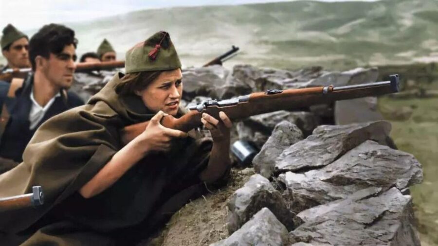 Barcelona: The Spanish Civil War Historical Walking Tour - Barcelona before the war