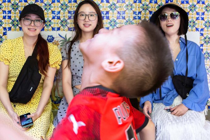 Barcelona Tour And Photoshoot in Gothic Quarter - El Call reveals the old Jewish Quarter