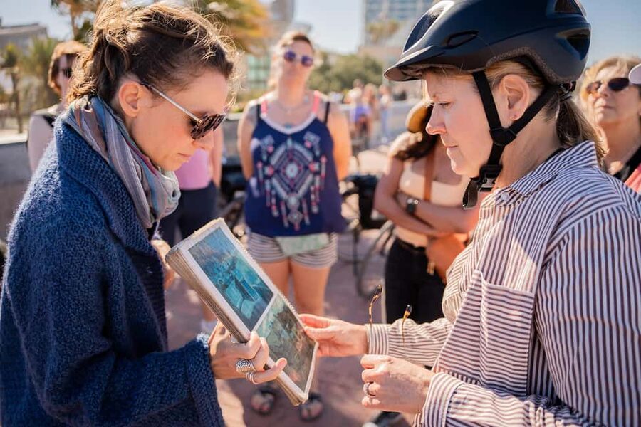 Barcelona: Undiscovered Secrets of Picasso on E-Bike - Moving into El Born, where old and new meet