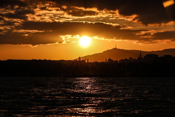 Barcelona Unique Sunset Sailing Experience with Tapas & Open Bar - Who will enjoy this sailing trip most?