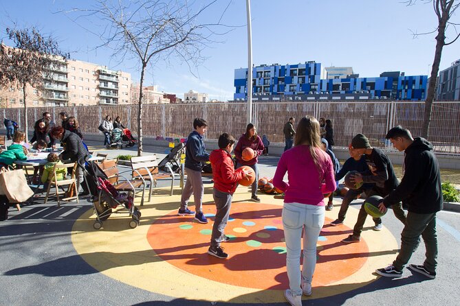 Barcelona Urban Planning Tour - Towards a Sustainable Smart City - Eixample and the new Consell de Cent corridor