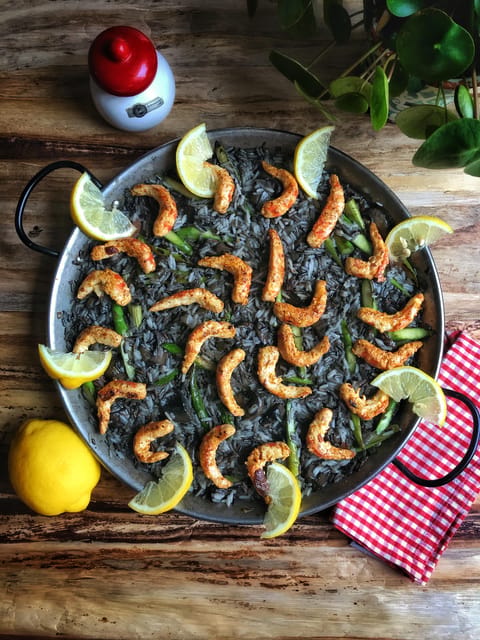 Barcelona: Vegan Paella and traditional rice dishes - Paella Valenciana, the main event