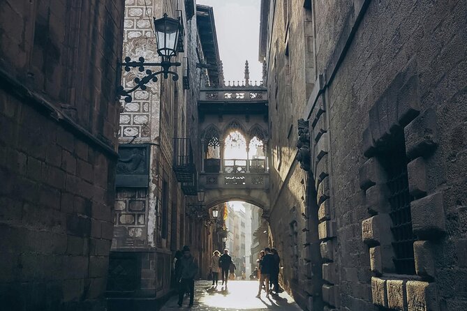 Barcelona Walking Tour of Gothic and Born District - Plaça del Rei and Barcelona’s royal past