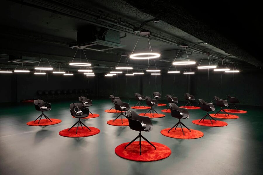 Barcelona: White Rabbit Catalonia's Top Immersive Experience - Sant Jordi and the stories Catalonia loves
