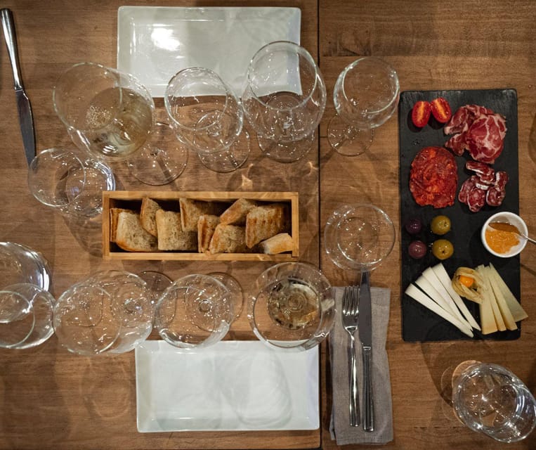 Barcelona: Wine Tasting and Tapas 5-Course Pairing Dinner - Why the pairing lesson is worth your evening