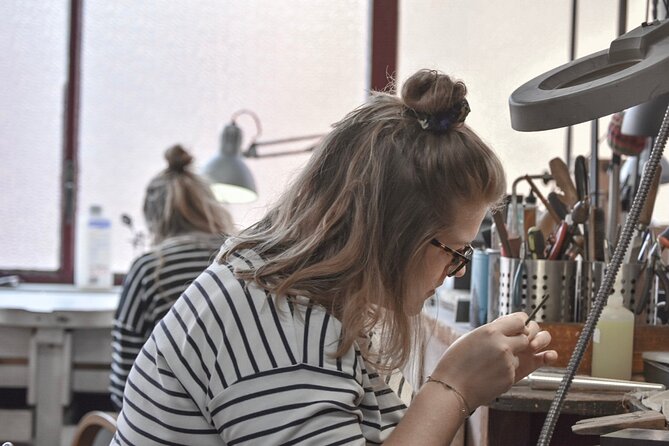 Barcelona Workshop: Make your silver ring with a jeweler - Key points at a glance