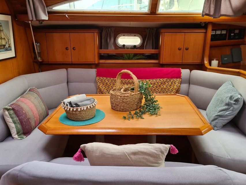 Barefoot: Private sailing cruise in Barcelona - Is $38 a good price for a private boat?